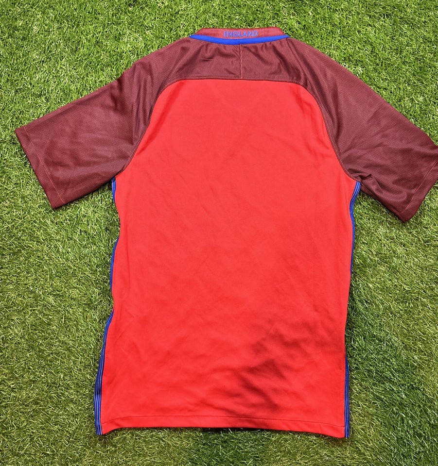 Nike England Mens Size Small Soccer Jersey Football Kit Red eBay