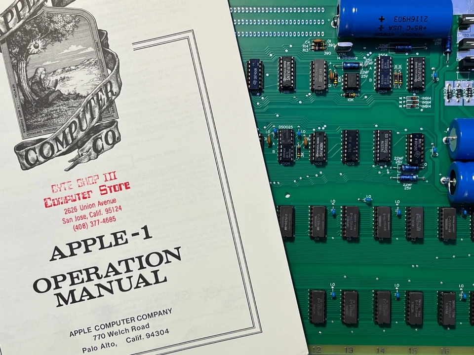 Apple 1 Replica | Tested & Fully Working | Incl. Manual Replicas