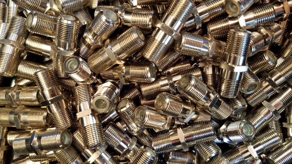 20 F81 Coax 3GHz Cable Barrel ~ JOIN 2 RG6 Wires ~ Female Splice Connector CATV - Image 2 of 4