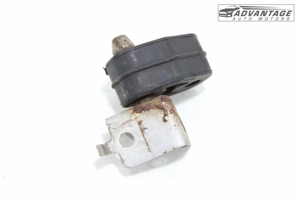 Chrysler 300 S 2008-2023 tracción trasera 3,6 L tubo de escape inferior montaje de suspensión con soporte OEM Foto 4 de 4