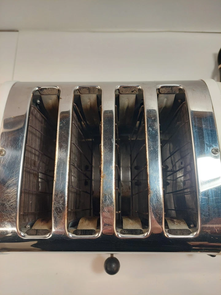 RARO Tostadora Dualit 4 Rebanadas Blanco Cromo Modelo 84 1800 Vatios Hecho Inglaterra Probado Foto 4 de 4