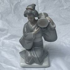 Geisha Figurines Sculpture Porcelain Seated Vtg Vgc