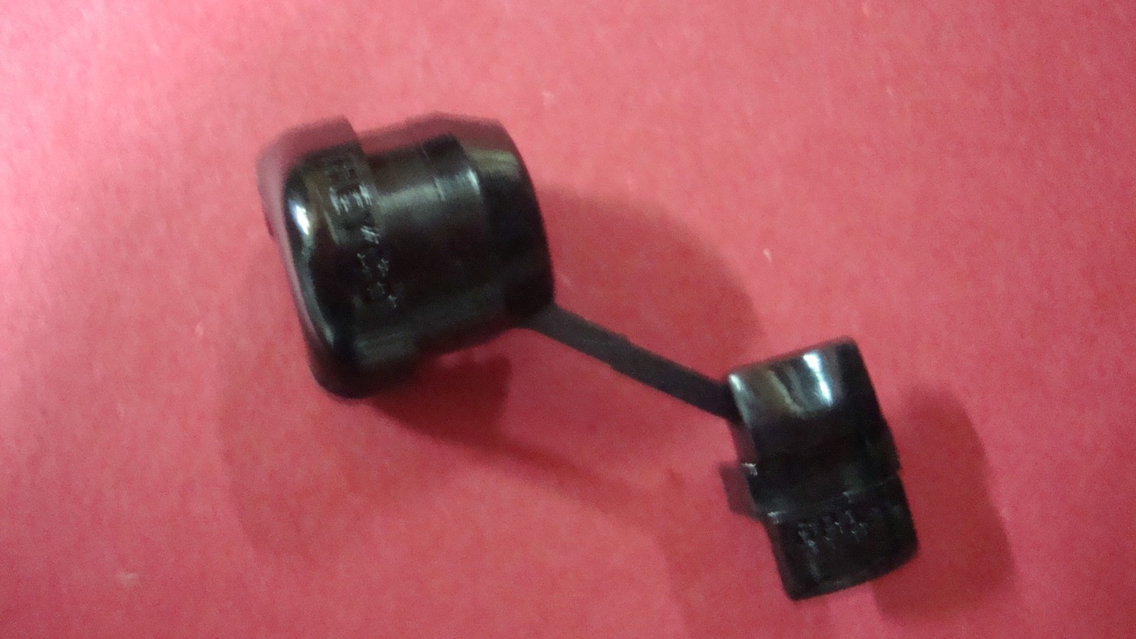823 HH Smith wire strain relief SJ,SJT,SJO 5/8" hole (quantity 2 pieces)