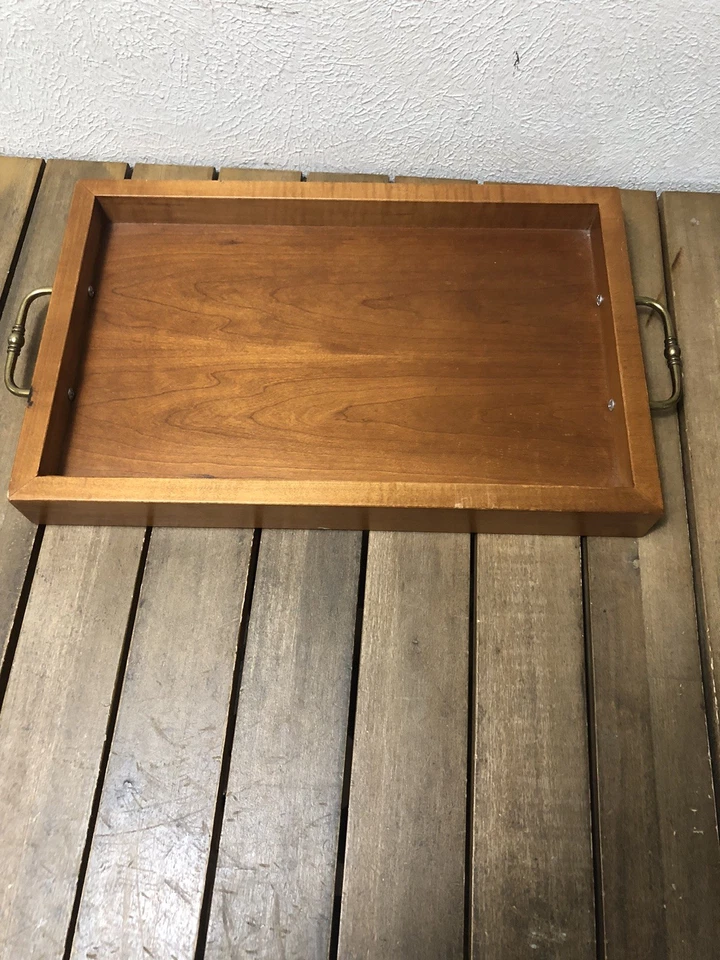 Bandeja para servir de madera maciza asas de metal 12x18" bebidas café marrón tachuelas inferiores Foto 2 de 4