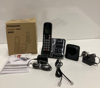 Panasonic KX TGD832 cordless phone