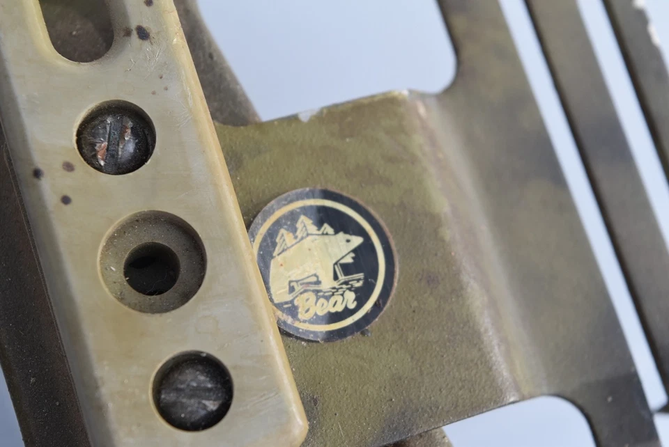 Arco compuesto desnudo negro buen estado verde y negro 35 libras   Foto 4 de 4