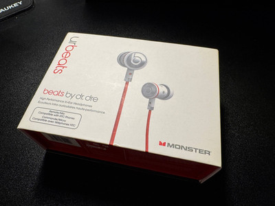 Genuine 2012 Monster urBeats Beats By Dr. Dre In-Ear Earbuds White Box Tested