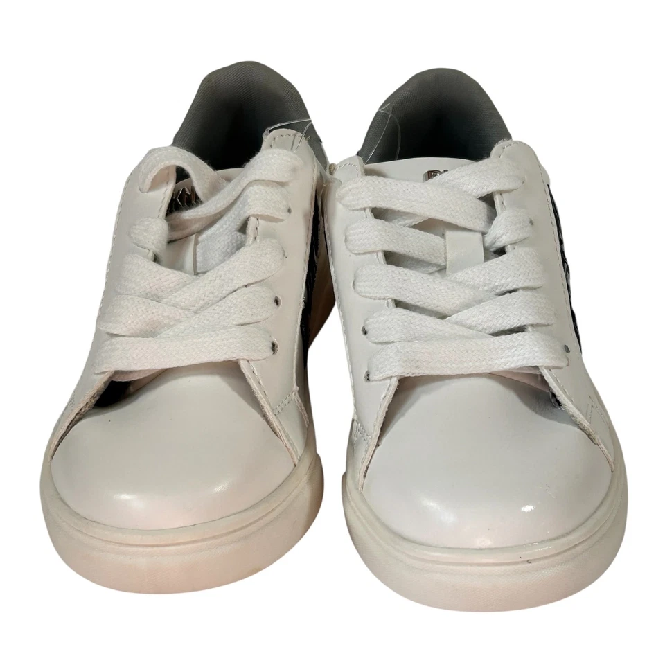 DKNY Niños 12 Blanco Tenis Informales Moda Zapatos DK Negro Blanco Letras Brillantes Foto 3 de 4