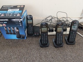 panasonic kx tgc424 land line phones x 4 kit