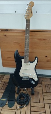HARLEY BENTON HBMS15BK E-Gitarre mit Ständer, Kabel !!! nur Abholung !!! Berlin