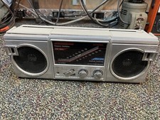 Americana model 2220 Working Radio