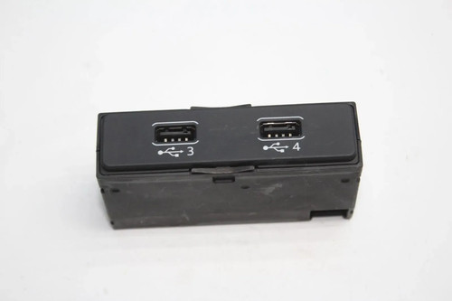 Audi A8 4N Media USB aansluiting Butse 4N0035722 - Afbeelding 2 van 5