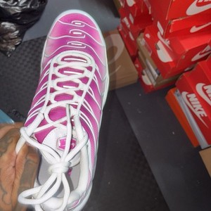 nike tuned pink fade