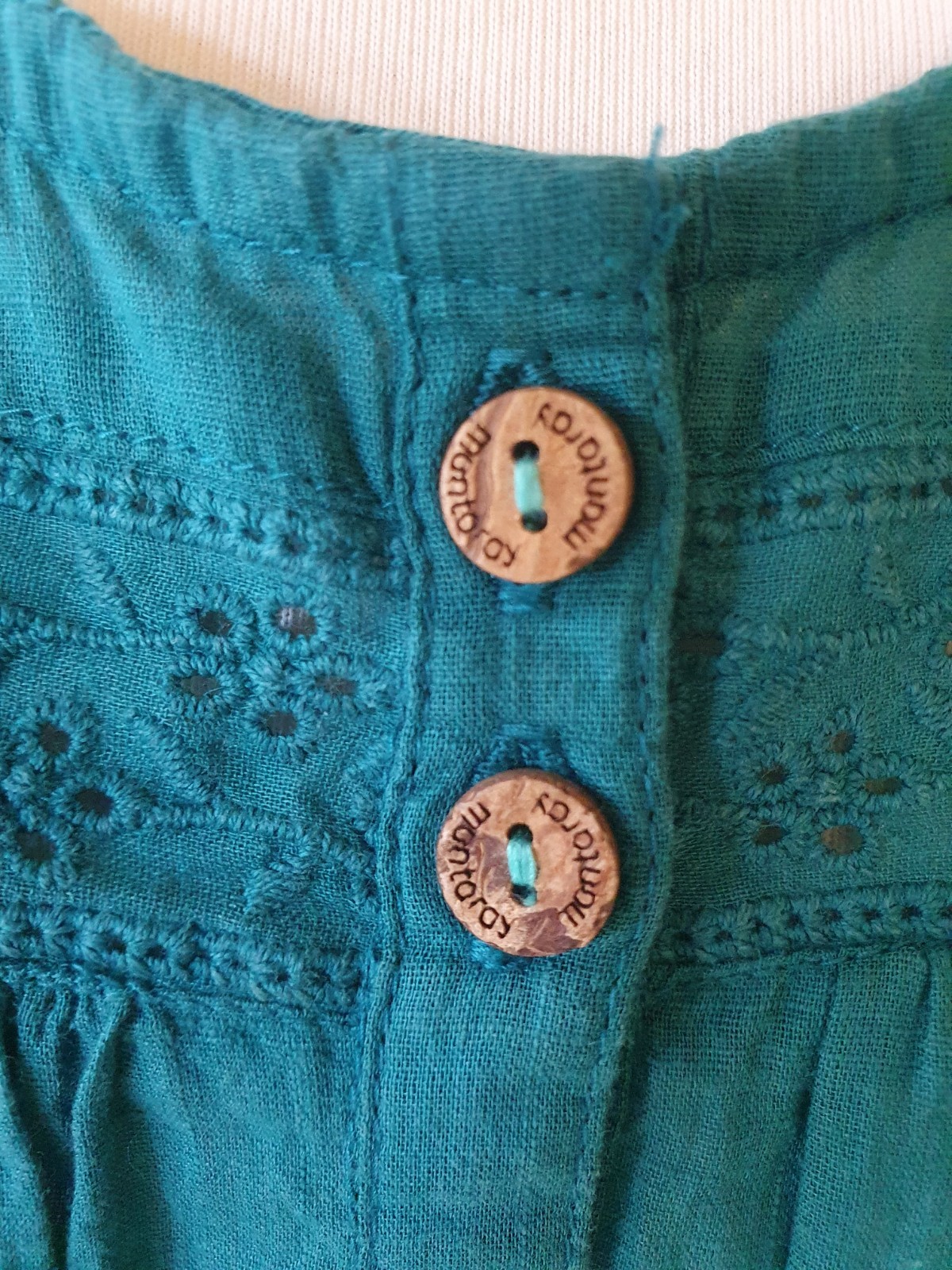 Picture 5 of 24