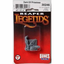 Legends: Dark Elf Priestess - Reaper Miniatures