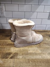 UGG Women's Classic Short Boot Tan Suede/Sheepskin Size 8/Mens 7
