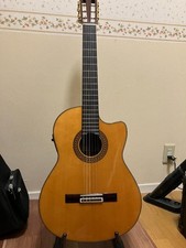 YAMAHA GCX-31C Elegat with hard case