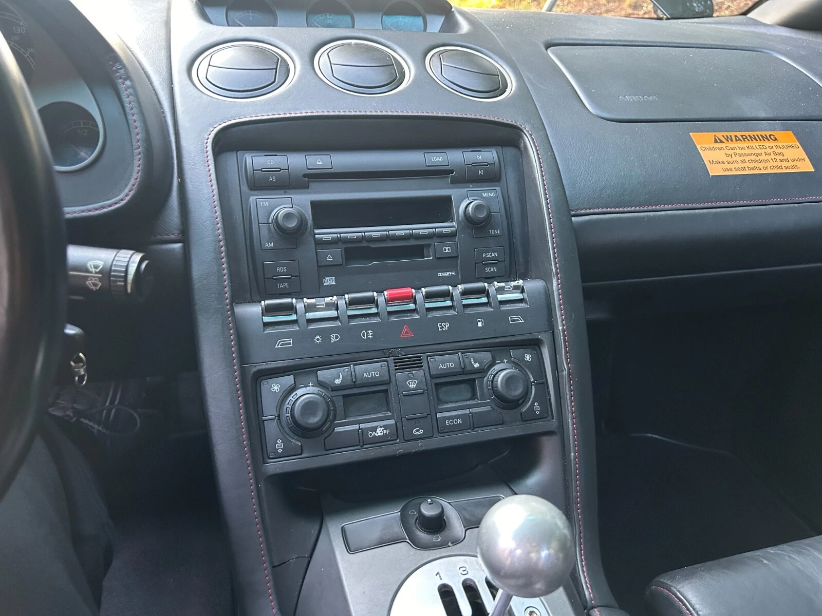 Lamborghini Gallardo Interior View 3