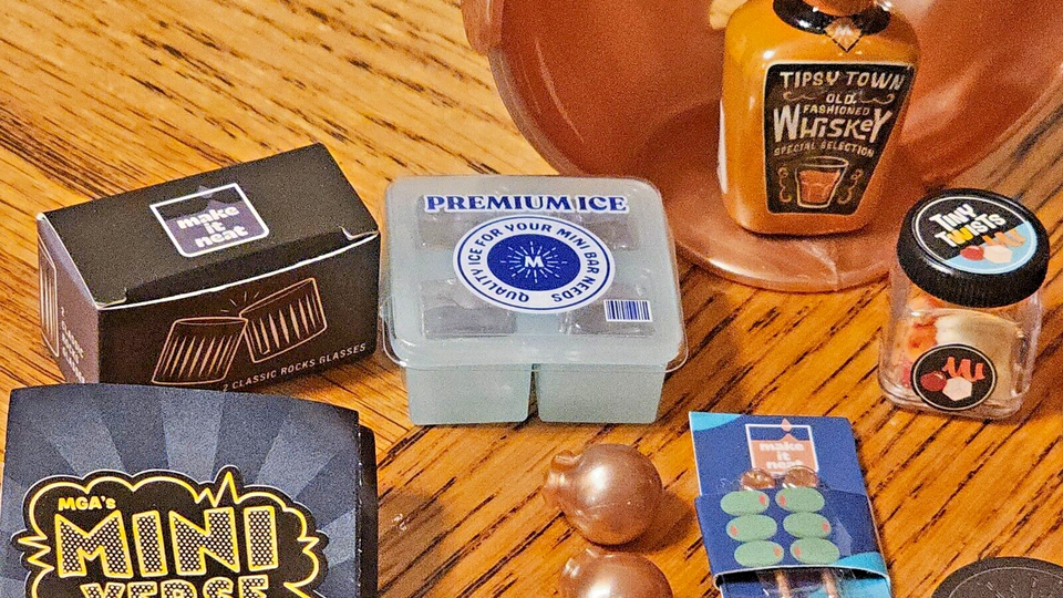 MGA's Mini Verse Make It Mini HAPPY HOUR The Old Fashioned (Whiskey