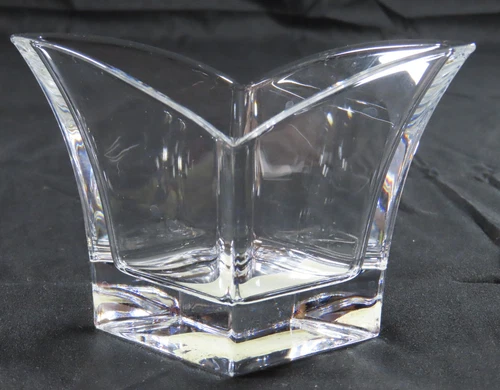 New Mikasa Crystal City Scape Cityscape Clear Glass Votive Candle Holder 5.25"