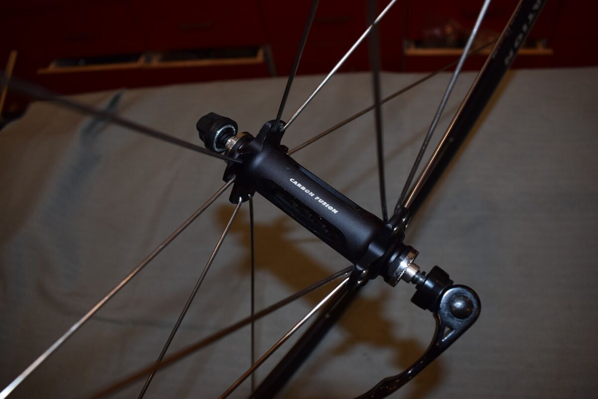 Bianchi Front road wheel 700C 622x13 18 hole 820 grams