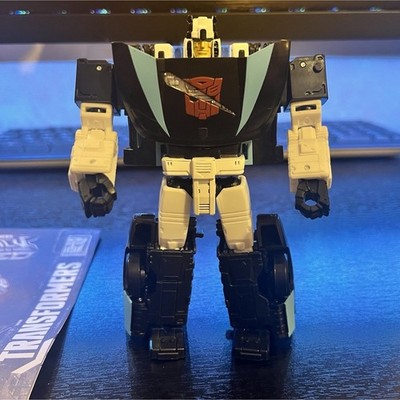 Hasbro Transformers Legacy United Armada Universe Wheeljack Autobot Figure