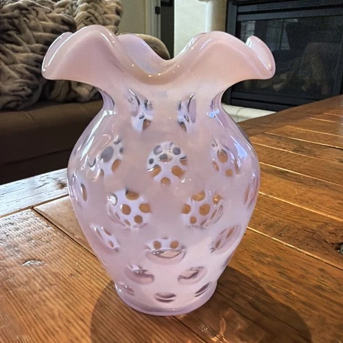 Vintage Fenton 5” Perfect Pink &Clear Glass Opalescent Coin Dot Vase #2563 NZ