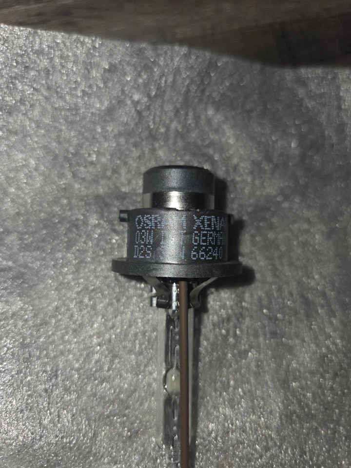 Genuine Volkswagen 2001-2010 Jetta Passat TDI Headlight HID Bulb N-104-457-01 - Image 4 of 4