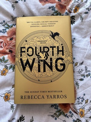 Fourth Wing ANZ Limited Special Edition Hardcover  Sprayed Edges Rebecca Yarros