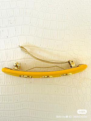 ETRO Milano Made in ITALY Yellow Leather HAIR CLIP Gold  display picture 2