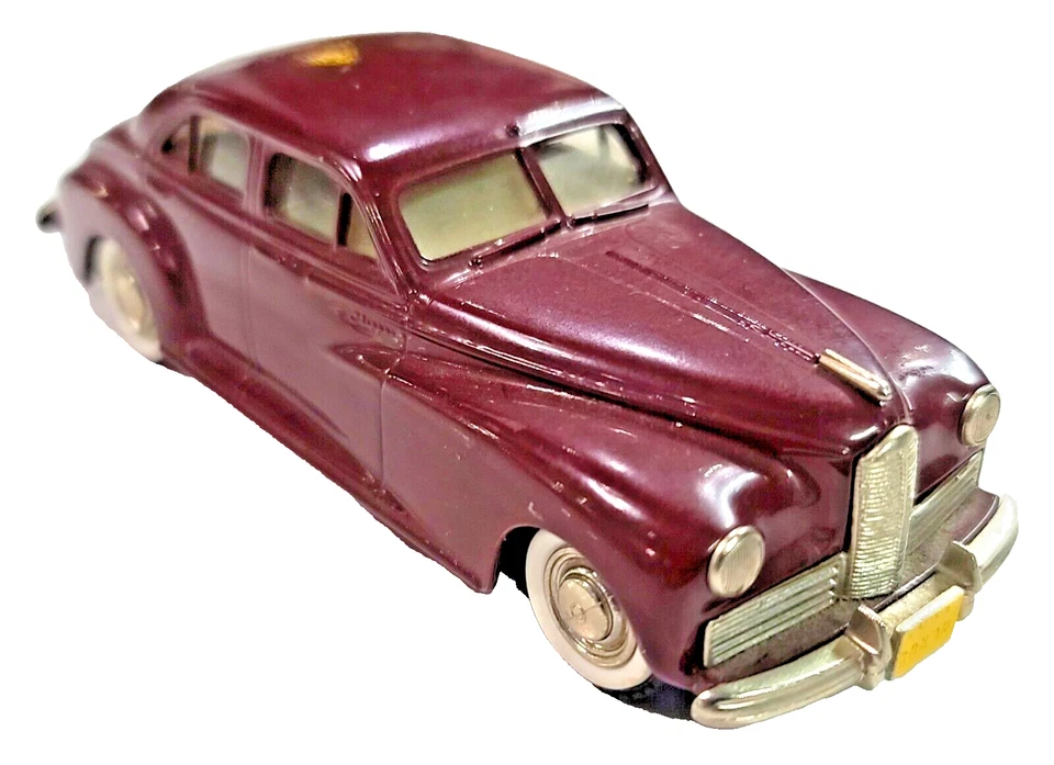Vintage 1941 Packard Clipper 1/43 scale burgundy diecast by Brooklin Model - Image 3 of 4