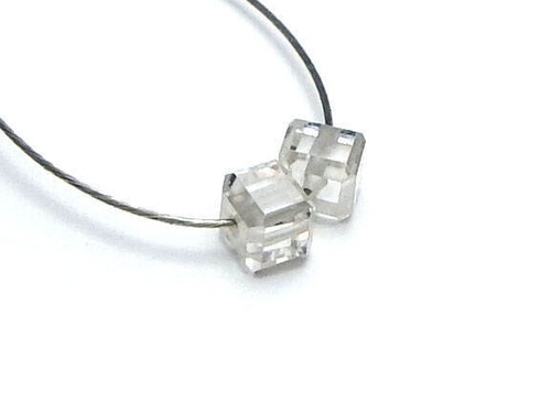 2 pcs WHITE DIAMOND 4mm Faceted Cube Beads 2 carats