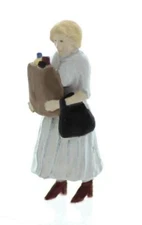 S Scale Grocery Shopping WOMEN Painted 1:64 scale figure Layout Ready