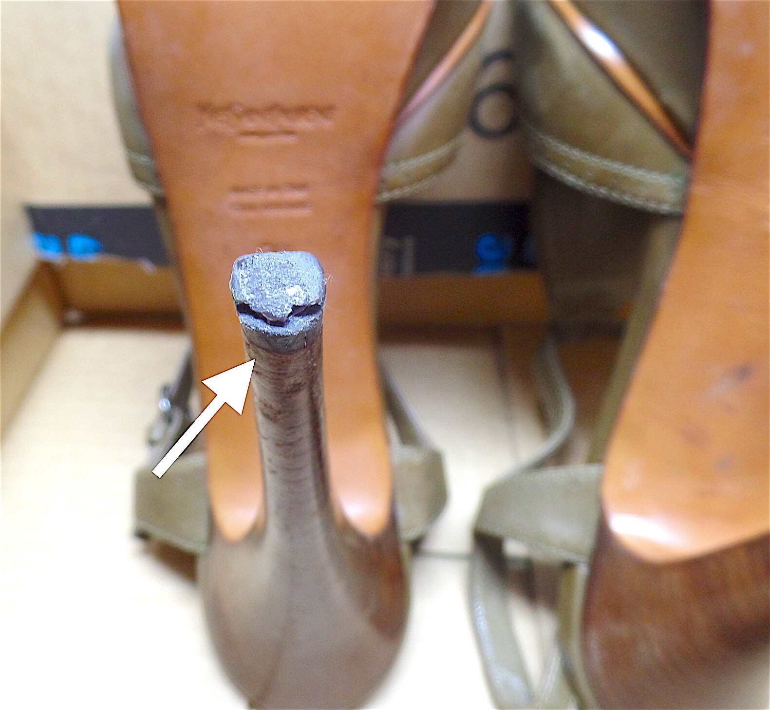 Yves Saint Laurent Olive Green , Platform Sandals , H… Gem