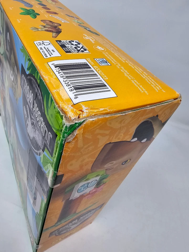 LEGO DUPLO 10939 T. rex and Triceratops Dinosaur Breakout - New in Damaged Box - Image 4 of 4