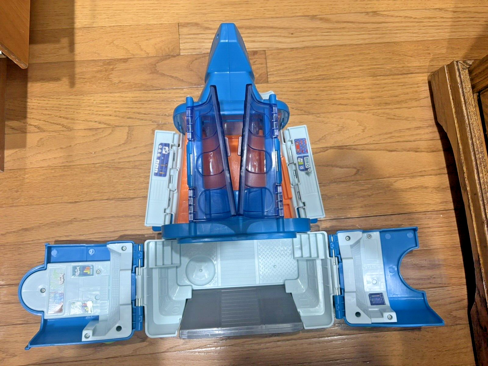 Picture 5 of 24