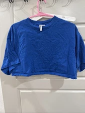 Divided H&M Size Medium Blue Crop Tshirt