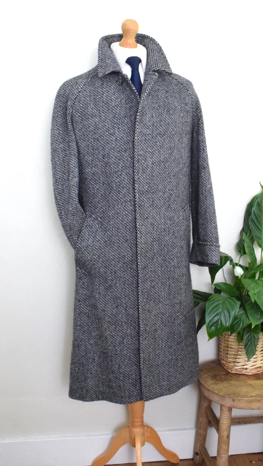 HAMMERSLEY Donegal Tweed Balmacaan Coat Size 38R/48R Medium Flecked Raglan - Image 4 of 4