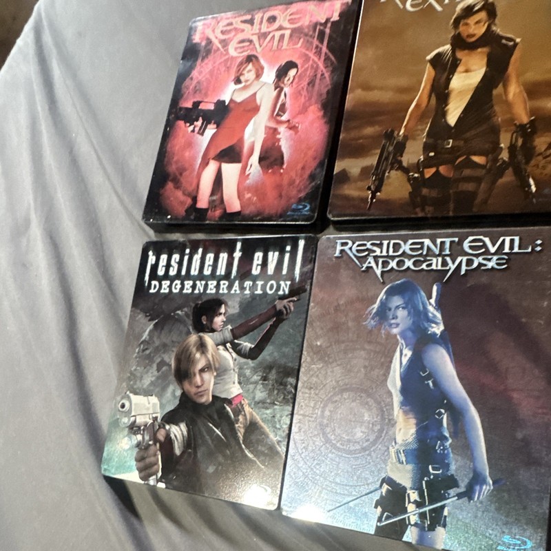 Resident Evil Blu-ray 4-Movie Lot w/ Milla Jovovich Apocalypse Extinction