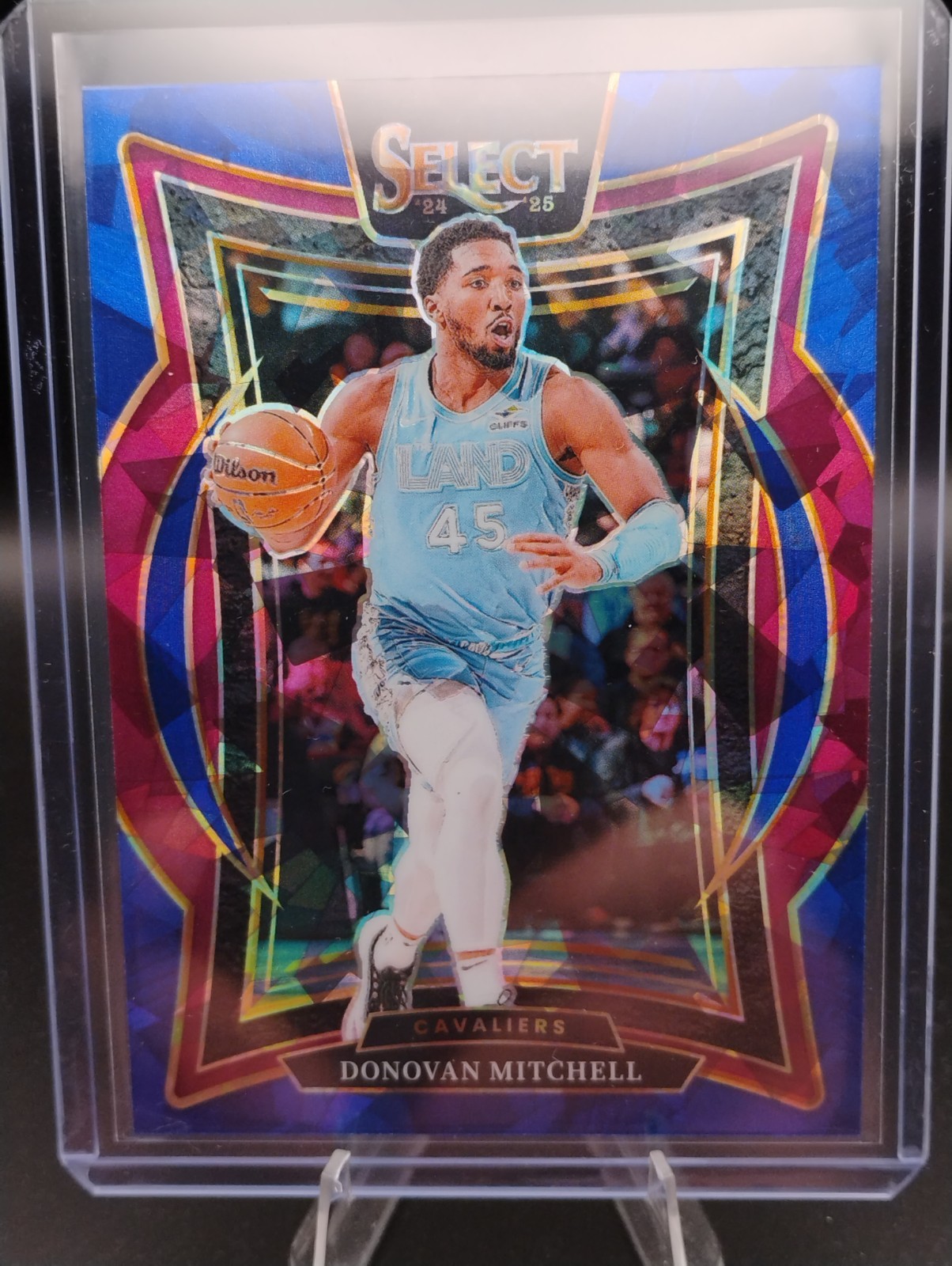 2024-25 Panini Select #21 Donovan Mitchell Blue Cracked Ice Prizm