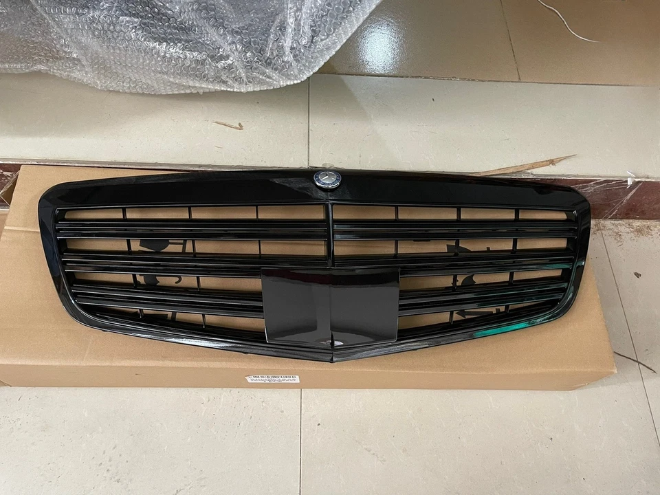 Rejilla delantera AMG negra brillante para Mercedes Benz Clase S W221 S550 S600 S63 S65 Foto 4 de 4