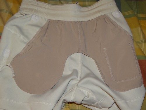 Women's Lululemon Softstreme High-Rise Short sz 4 White Opal 4" super soft! - Picture 13 of 14