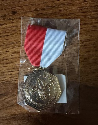Boy Scouts Of America Gold Achievement Medal BSA Multipurpose Discontinued 