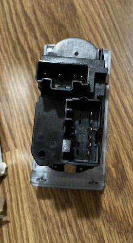 Headlight Switch Fits Ford F-250 F-350 F-450 F-550 Super Duty W/O Fog Light - Picture 5 of 6