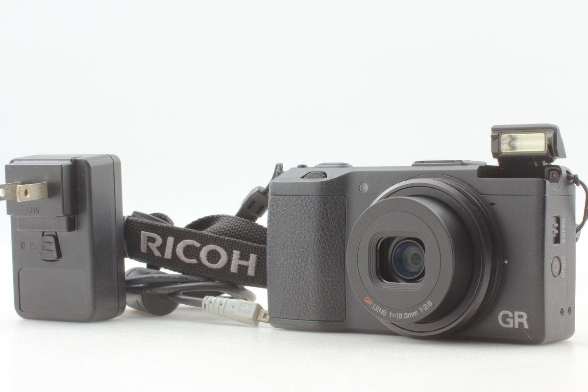 MINT] RICOH GR APS-C 16.2MP Digital Compact Camera Black