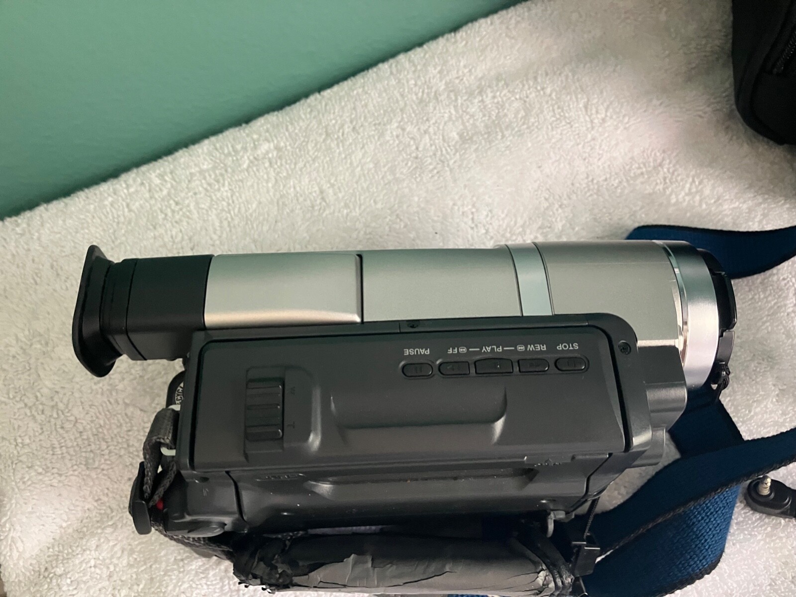 Sony Handycam CCDTRV108 Video Hi8 Camcorder w/ Bag TESTED eBay