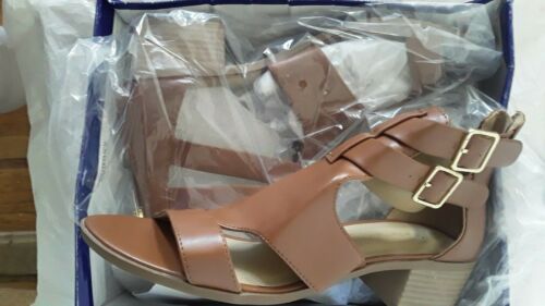  New C ityclassified womans shoes. Brown color. Size 9.  - Afbeelding 1 van 5