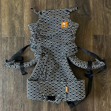 Tula Explore Baby Carrier 7 - 45 Pounds Adjustable Newborn to Toddler Geometric