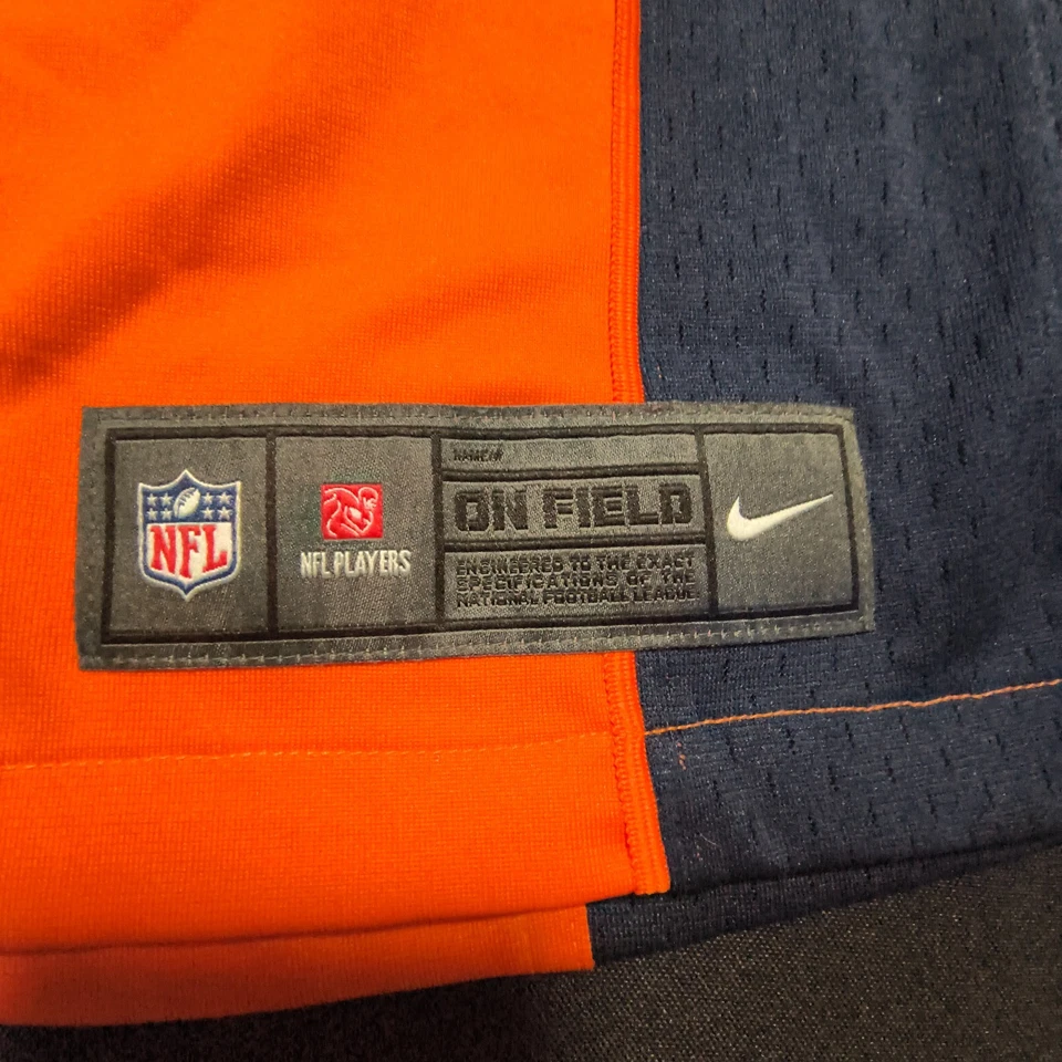 Camiseta deportiva para niñas Broncos #18 Peyton Manning NFL/NIKE, talla mediana, 39" pecho, 26" largo Foto 4 de 4