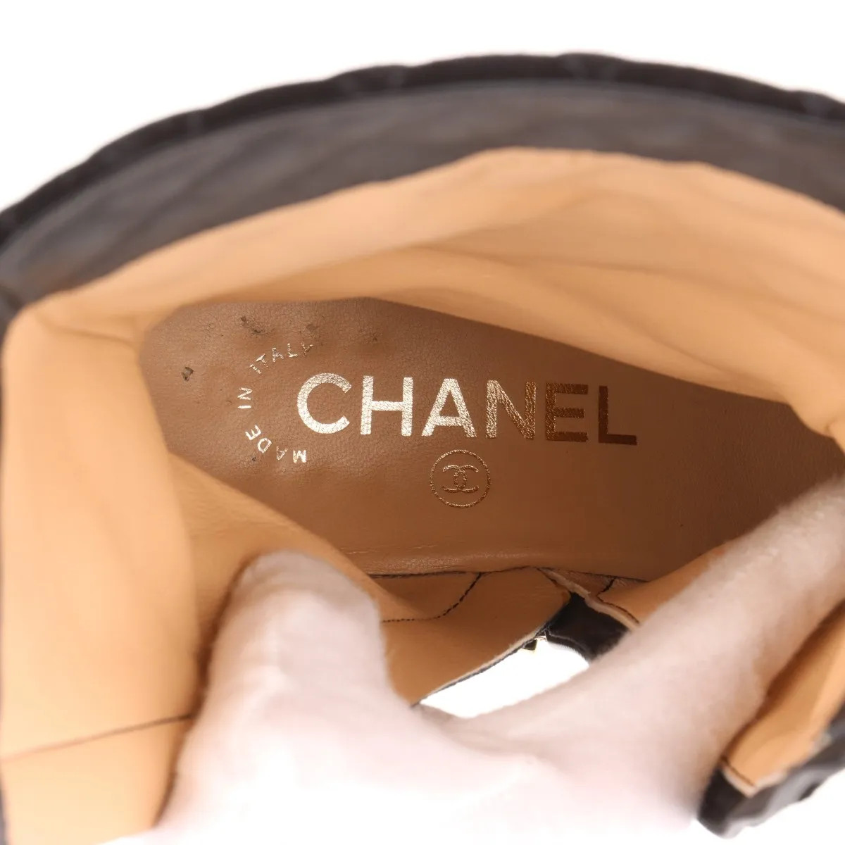 Chanel Coco Mark Matelasse Suede Boots 37C Ladies' Black G38158 Is there dirt on thumbnail 9